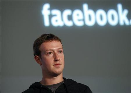 El presidente ejecutivo de Facebook, Mark Zuckerberg, durante una conferencia de prensa en la sede de la firma en Menlo Park, EEUU, ene 15 2013