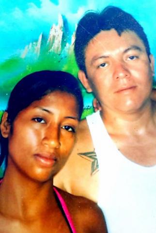 Yolanda Sánchez Pérez con Jaime Abraham May Alfaro, su esposo, que la apuñaló después de muchos momentos de violencia familiar en Chetumal.
