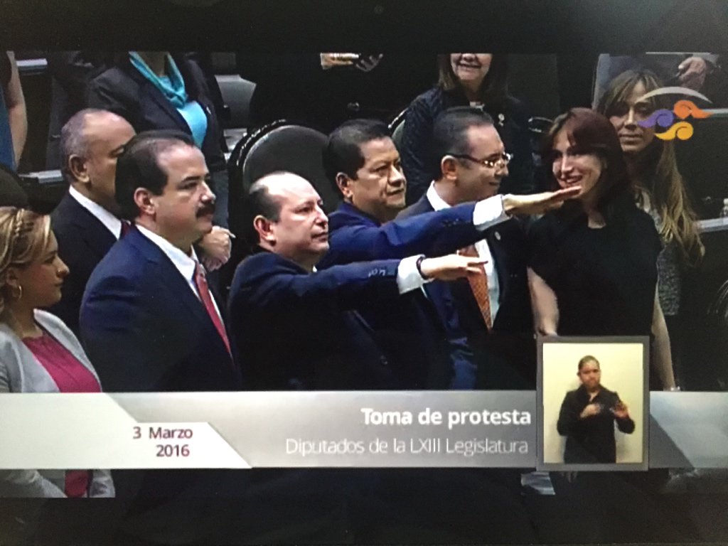 Mario Machuca rinde protesta como diputado en lugar de Remberto Estrada.