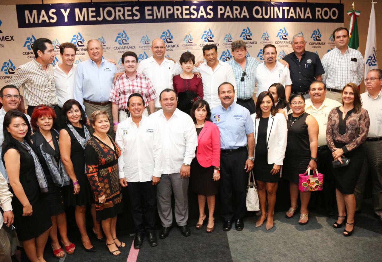 Los candidatos de la alianza PAN-PRD a la gubernatura y a la presidencia municipal de Benito Juárez, Carlos Joaquín González, y Julián Ricalde Magaña, respectivamente, se reunieron con empresarios integrantes de la Coparmex en Cancún.