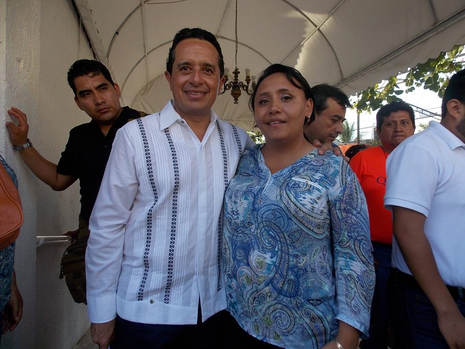 Carlos Joaquín y Cristina Torres.