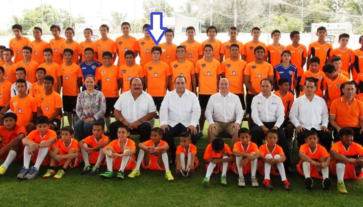 El hijo del ex gobernador Félix González Canto es portero titular en el equipo Tigrillos de Chetumal. 