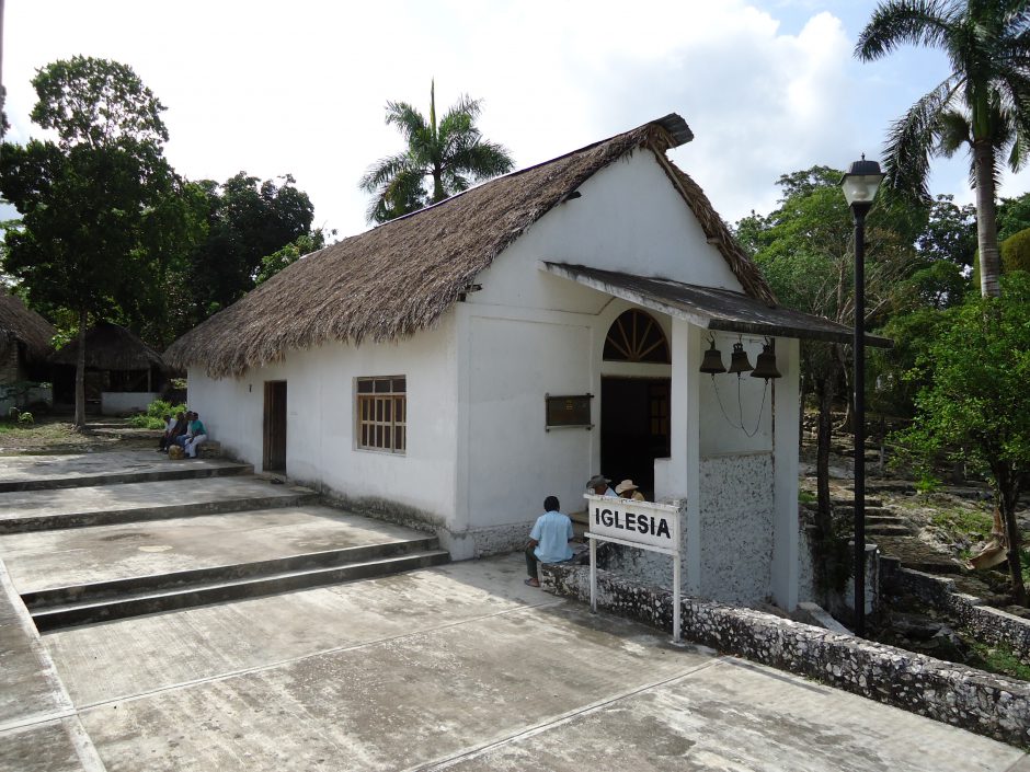 Centro Ceremonial de la Cruz Parlante en Felipe Carrillo Puerto.