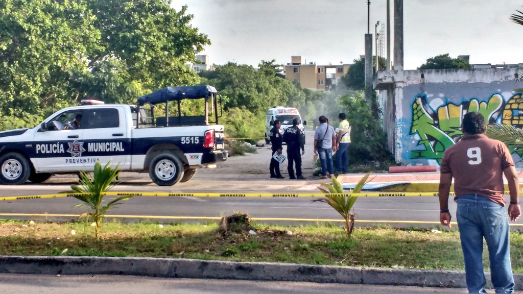 Otra vista del lugar donde fue encontrado el cuerpo. (Foto: Twitter @pablovazquez_27)