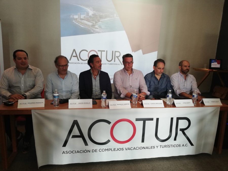 empresarios del sector turístico firman alianza para hacer frente a problemáticas del Caribe Mexicano