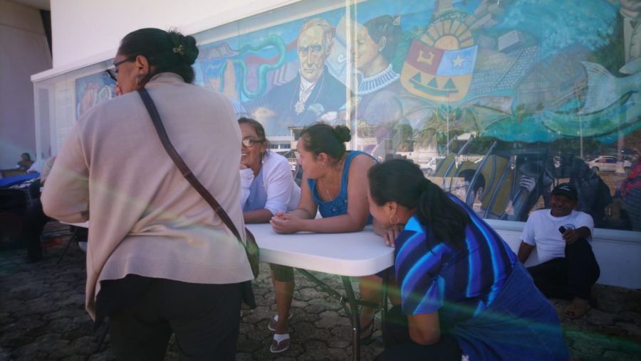 Taxistas de la Untrac de Felipe Carrillo Puerto retiran plantón del Congreso del Estado