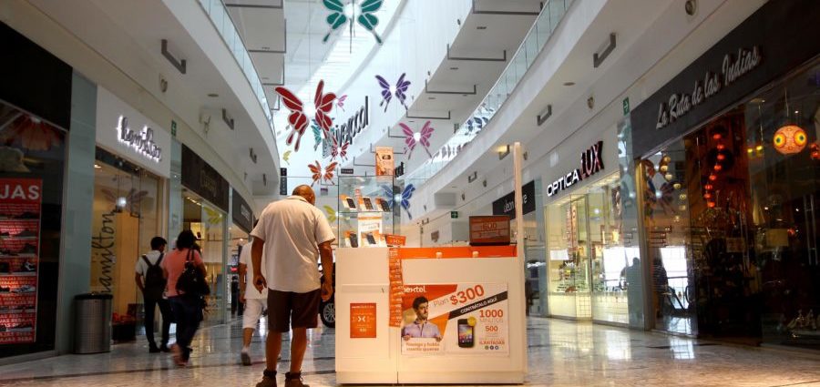 Plazas comerciales de Cancún refuerzan seguridad para unirse al C5