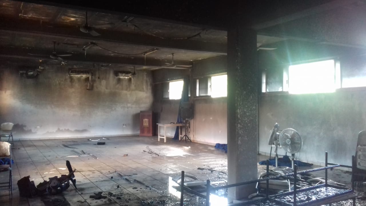 Se incendia salón de música del 'Instituto Partenón' en Cozumel - Noticaribe