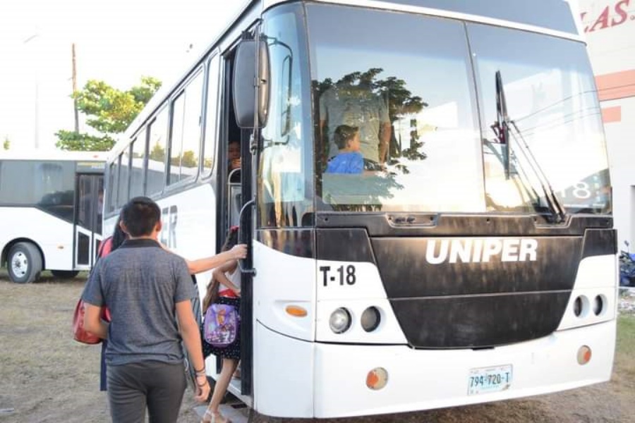 Retiran a camión de Uniper en Cozumel por brindar servicio turístico -  Noticaribe