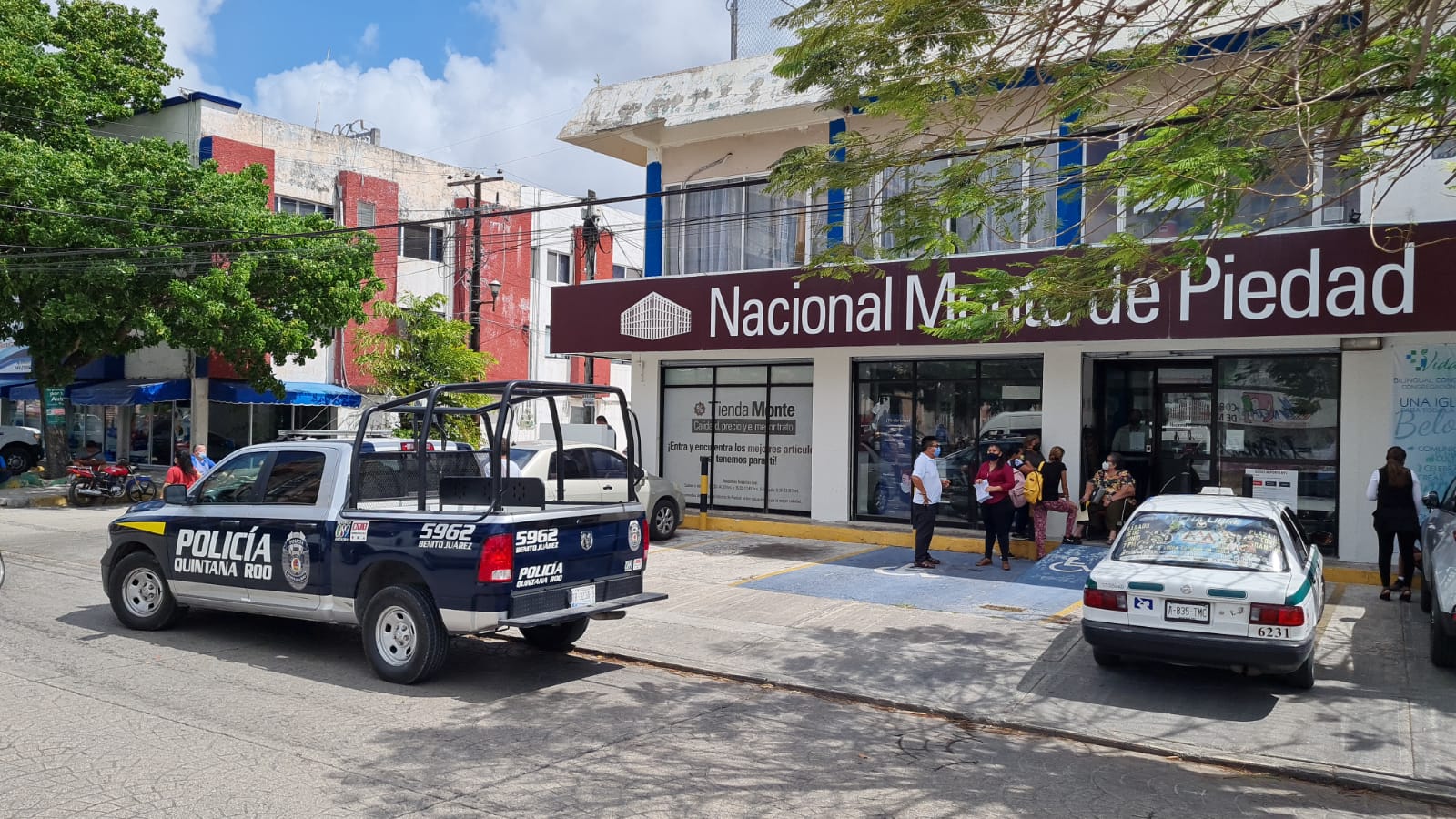 Frustra guardia de seguridad privada intento de asalto a casa de empeño en  Cancún | Noticaribe