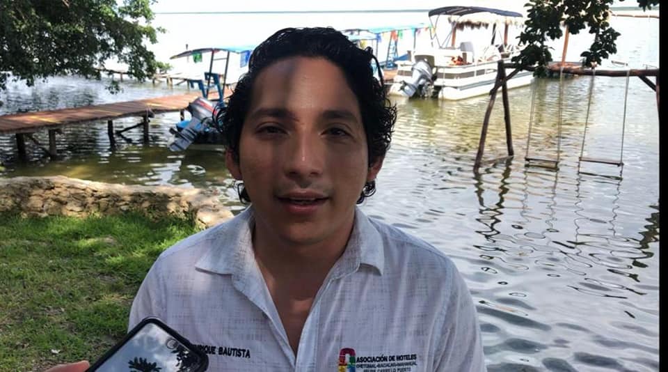 Enrique Bautista, representante de la asociación de hoteles en Bacalar