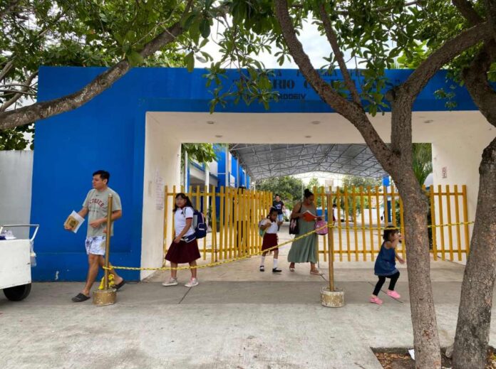 ESCUELA1000107424