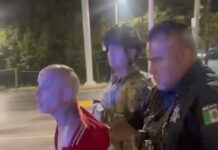 Cae extranjero por robar un celular; víctima lo siguió de Cancún a Puerto Morelos