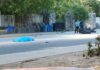 Muere motociclista tras impactarse contra un poste de electricidad en Bacalar