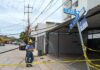Volquete derriba dos postes de Telmex y deja sin luz a decenas de familias en Playa del Carmen