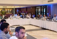 Empresarios de la Riviera Maya se reunen con nuevo tesorero del ayuntamiento playense; tratan el tema de los cobros municipales