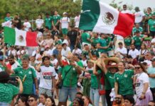 Festejan aficionados victoria de México en los Fut Fest