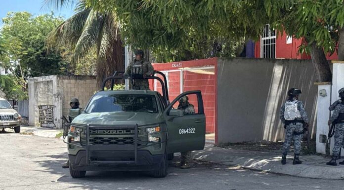 CATEO EN LA SM 208: Varias personas detenidas y drogas aseguradas en domicilio de Cancún