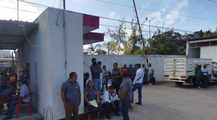 “A NOSOTROS NOS VEN EN LAS CALLES TRABAJANDO”: Paro de labores en el área operativa de CAPA en demanda de retabulación salarial