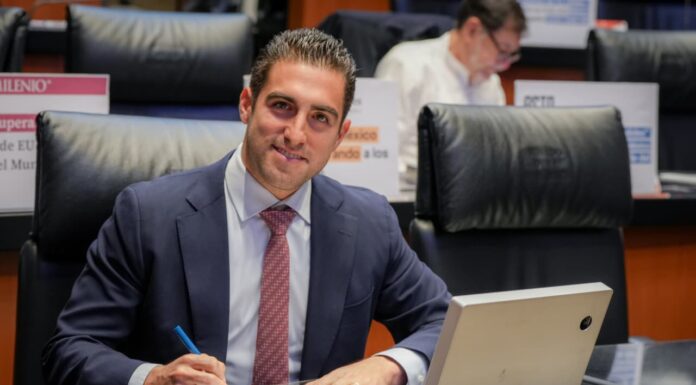 VA POR LA GUBERNATURA: Pide licencia Gino Segura al Senado y se mueve el tablero rumbo a la sucesión de 2027 en Quintana Roo