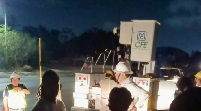 Nuevo apagón afectó al menos a cinco colonias de Playa del Carmen