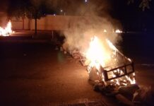 Bloquean diversos cruces viales en el fraccionamiento Villas del Sol, por nuevo apagón en Playa del Carmen