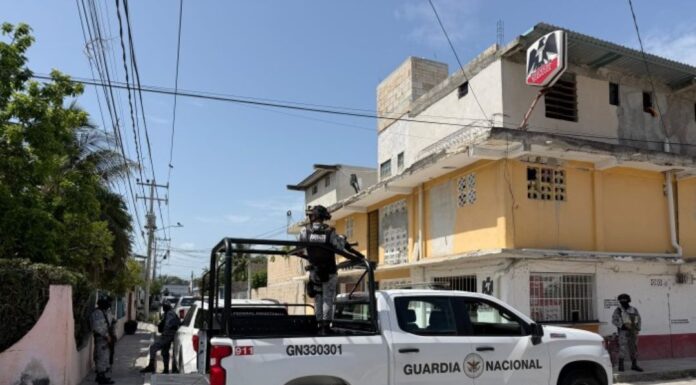 Catean fuerzas federales domicilio en la Supermanzana 75 de Cancún