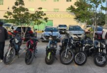 Caen dos presuntos robamotos en Cancún; recuperan seis motocicletas