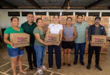 Entregan 3 mil 600 paquetes alimentarios a familias de Playa del Carmen