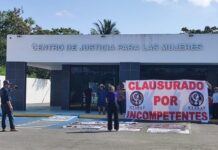 Mujeres víctimas de delito realizan manifestación en el Centro de Justicia para las Mujeres; exponen dilación en la impartición de justicia