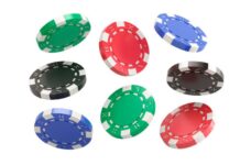 Freerolls y torneos gratuitos: el punto de partida ideal para jugar poker en línea